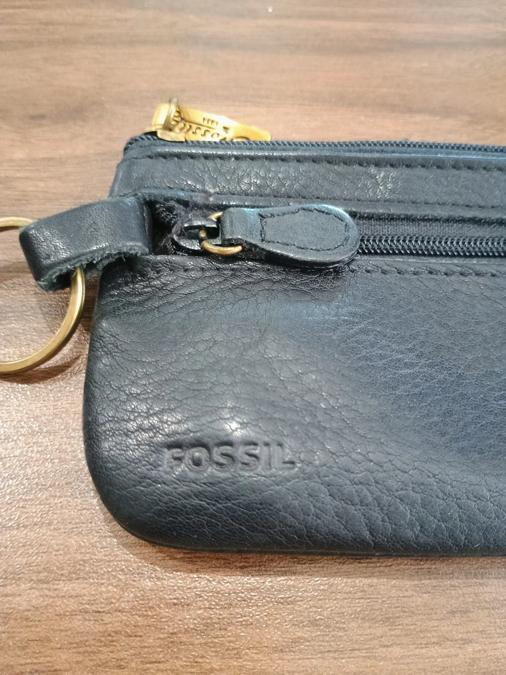 Fossil genuine leather